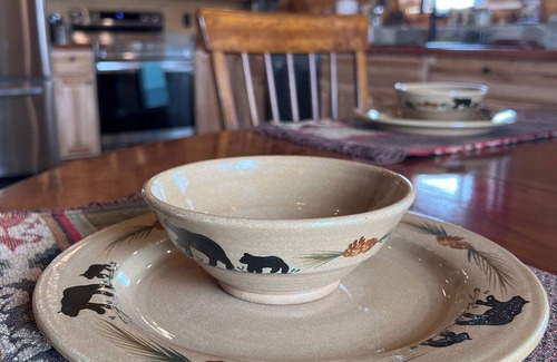 Whitehall House | Log Cabin in Whitehall