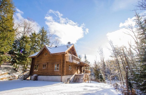 Labelle Ski Chalet | Log cabin Labelle