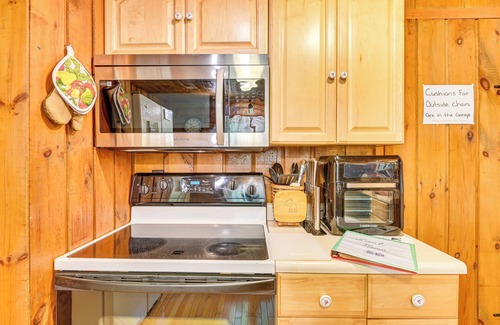 Forestport Cabin | Log Cabin w/Game Room & Fire Pit in Forestport!