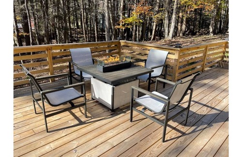 Wallenpaupauk Lake Estates Cabin | Log Cabin with Modern Amenities