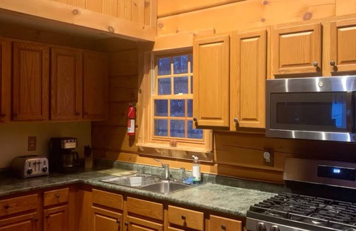 Wilmington Cabin | Logcabin in ADK of Fall Foliage and Winter Whiteface/Lake Placid fun