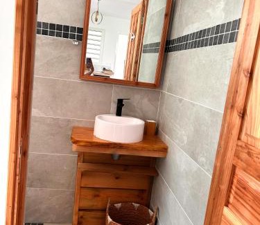 Sainte-Rose Apartment | Logement CHANDELLE