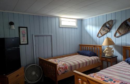 Caroga Lake Hotel | Logged Inn