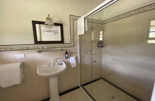 Stanthorpe Bed & Breakfast | Logger's Rest