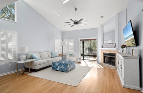 Palm Valley House | Loggerhead Lodge