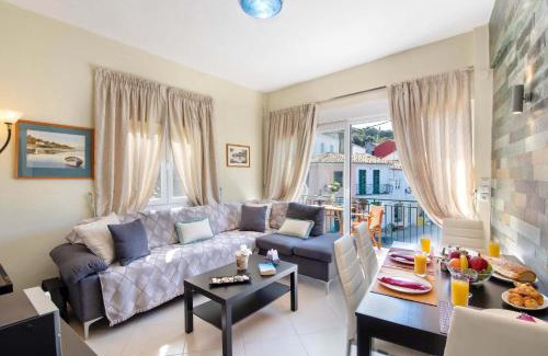 Longos Apartment | Loggos Panoramic Views Electra by Konnect