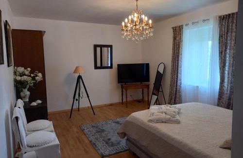 Val de Drome House | Logis du Château de Brecy