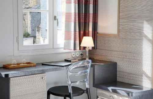 Quartier du chateau Hotel | Logis Hôtel Restaurant Le Dauphin et Le Spa du Prieuré