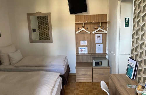 La Californie Hotel | Logis Hôtel Villa Victorine