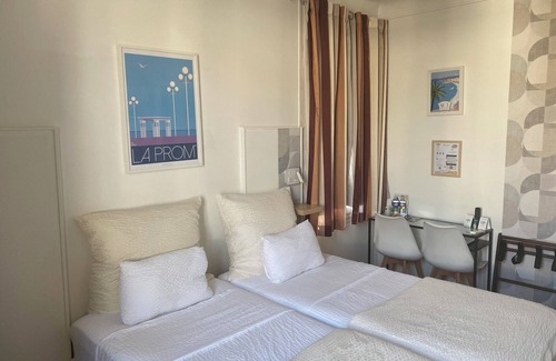 La Californie Hotel | Logis Hôtel Villa Victorine