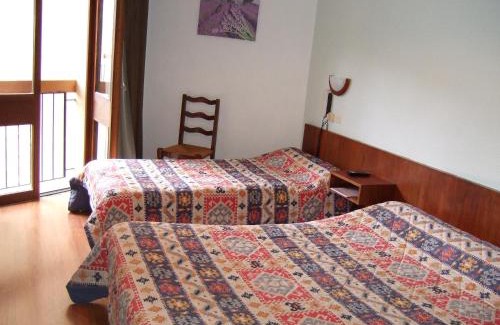 La Canourgue Hotel | Logis Hotel Restaurant Du Commerce