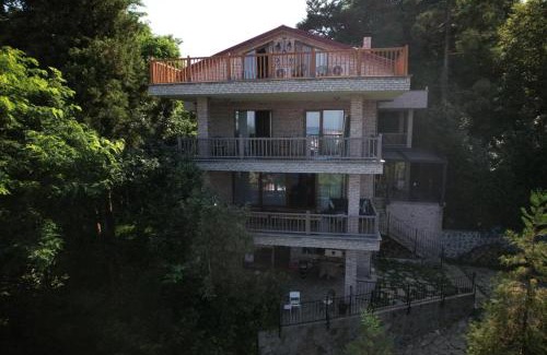 Kemalpasa House | loidevilla