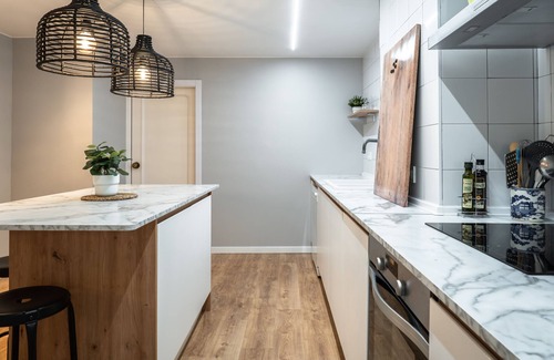 Zaragoza Old Town Apartment | LOIRA DOCTOR CERRADA: Luxury and Spaciousness with