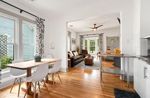 Old Town West House | Lola House! Cozy Comfort, Prime Old Town Location