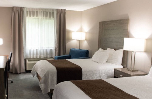 Lomira Hotel | Lomira Inn and Suites