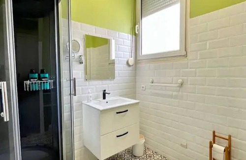 Reims Apartment | London, Charming apartment in the heart of Reims, 45 minutes from Paris