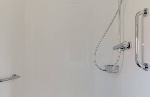 Cranbrook Ski Chalet | London Hopper Hut in the beautiful Cranbrook