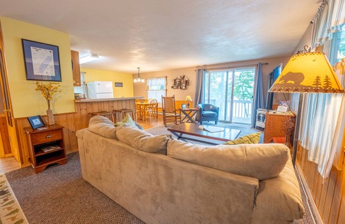 Iron River Cabin | Lone Pine: A Cozy Autumn Hideaway | Fall Colors & Cozy Nights by the Lake