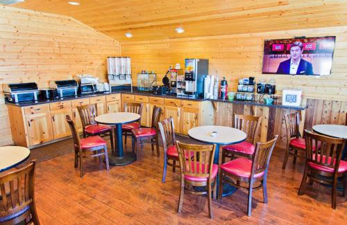 Big Lake Hotel | Lone Star Lodge