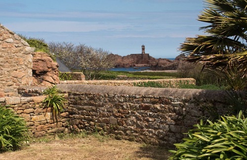 Ile-de-Brehat House | Longère Bretonne, vue Mer, à Proximité du Phare du Paon