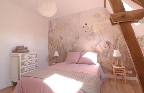 Saint-Fraimbault House | Longère spacieuse avec jardin et terrasse au cœur de Saint-Fraimbault - FR-1-497-246