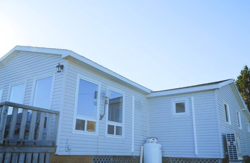 Lower Montague Cottage | Long Term - Nov. to May, 2 Bed, 1 Bath, Water Views – Winterized & Welcoming