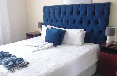 Quigney Beach Bed & Breakfast | Longfellow Lodge