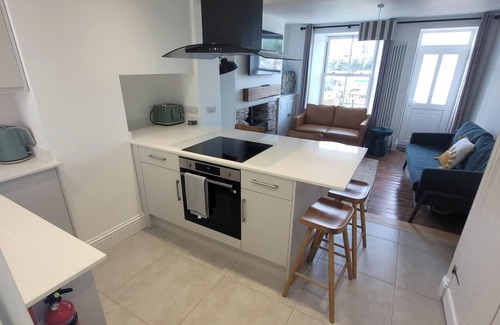 Looe Cottage | Looe Cottage - Seaside views, log fire, sleeps 4