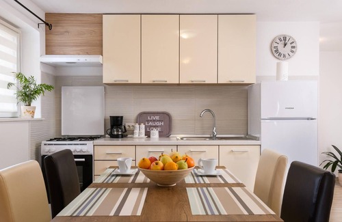 Loborika Apartment | Look forward to a comfortable vacation in Croatia ? many unique experiences.