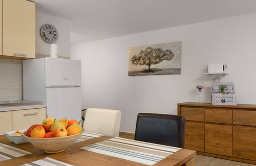 Loborika Apartment | Look forward to a comfortable vacation in Croatia ? many unique experiences.