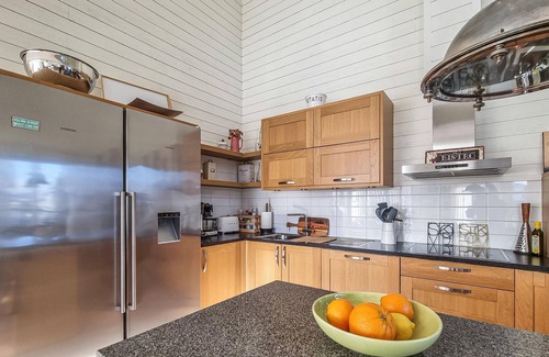 Smogen House | Look forward to a wonderful vacation with the whole family in this comfortable vacation home in a fa