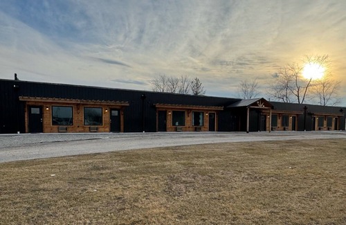 Hermann Apartment | Looking for Quaint Getaway . We have just the location for you!