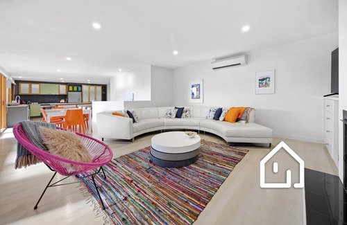 McCrae House | Lookout & Sea - Beachfront Bliss in McCrae