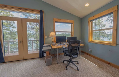 Loon Lake House | Loon Lakeside, Dockside Retreat