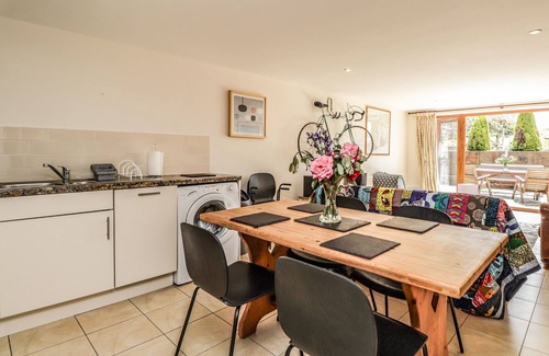 Battle Cottage | LOOSE FARM LODGE, pet friendly, character holiday cottage in Battle