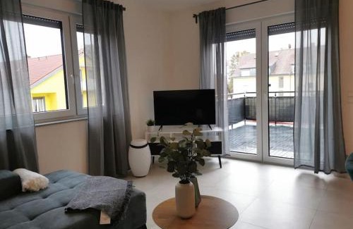 Kitzingen Apartment | LOOT: Moderne Wohnung/Zentral