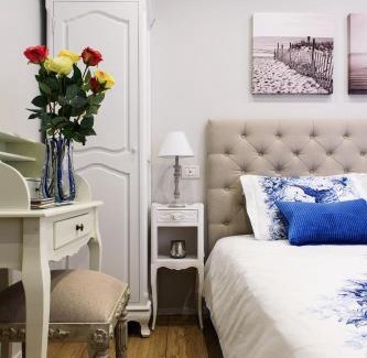 Como City Centre House | Lora Center Room