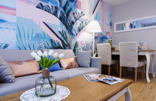 Como City Centre Apartment | Lora Luxury House
