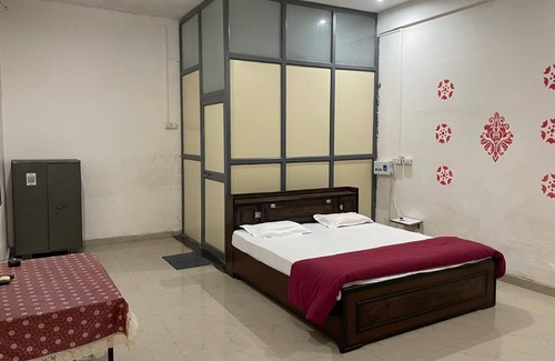 Gorakhpur House | Lord Buddha Guest House