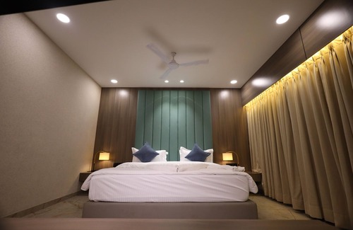 Navsari Hotel | Lords Eco Inn Navsari