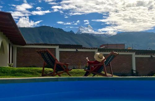 Caraz Hotel | Los Alamos