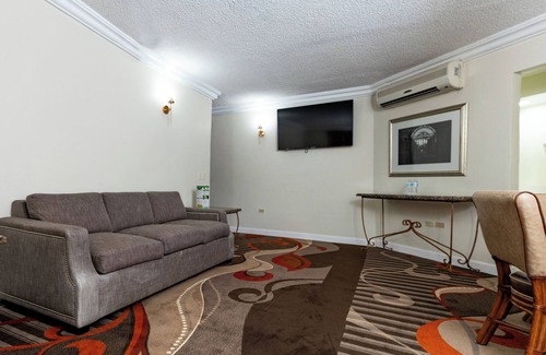 Juarez Municipality Hotel | Los Cedros Hotel Inn Ciudad Juárez