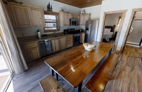 Red River House | Lost in Paradise - In Town - New Property - Pet Friendly