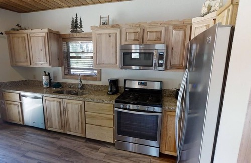 Red River House | Lost in Paradise - In Town - New Property - Pet Friendly