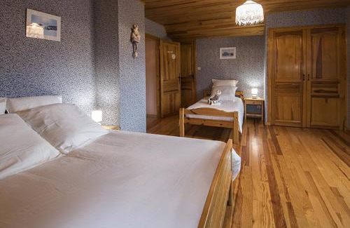 Aumont-Aubrac House | Lou chastelou odheteo a aumont aubrac