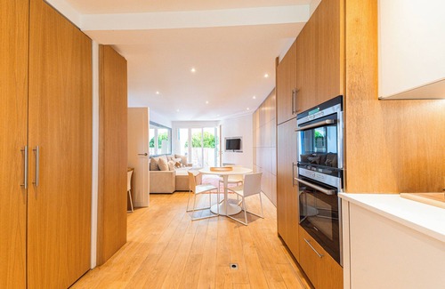 La Garde-Freinet Apartment | Lou Paradou - Village, pool and parking