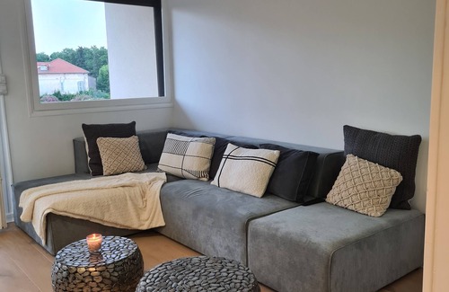 Saint-Tropez Apartment | Loue T3 58m2 Refait à Neuf à 200m de la Plage et 800 du Centre de St Tropez