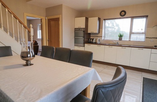 Loughanure Cottage | Loughanure Lake View