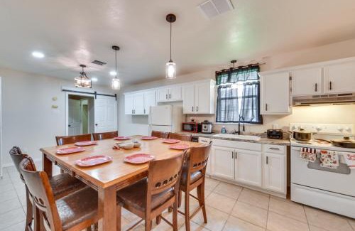 Lacassine House | Lousiana Escape Near Hunting Pets Welcome!