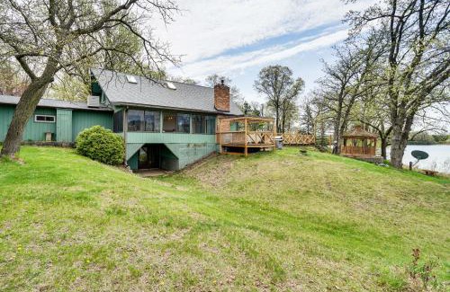 New Richmond House | Love Lake Retreat with Hot Tub in New Richmond!